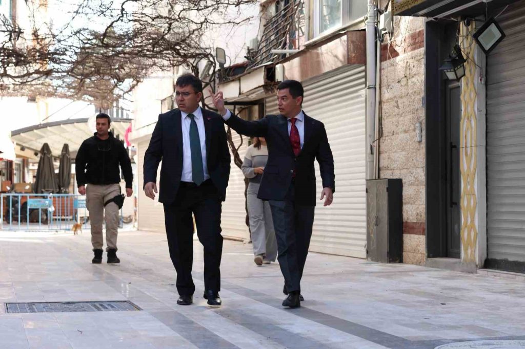 Başkan Ünlü Ve Kaymakam Kayadan ‘Çarşı İncelemesi̇