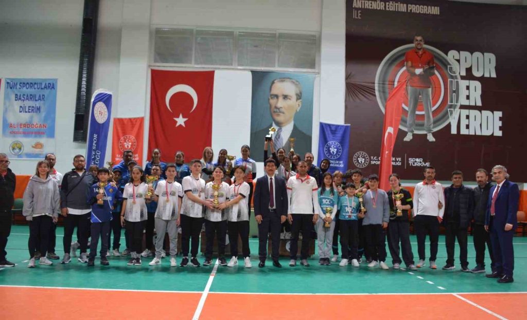 Köyceği̇zde Floor Curli̇ng İl Bi̇ri̇nci̇li̇ği̇ Müsabakaları Gerçekleşti̇ri̇ldi̇
