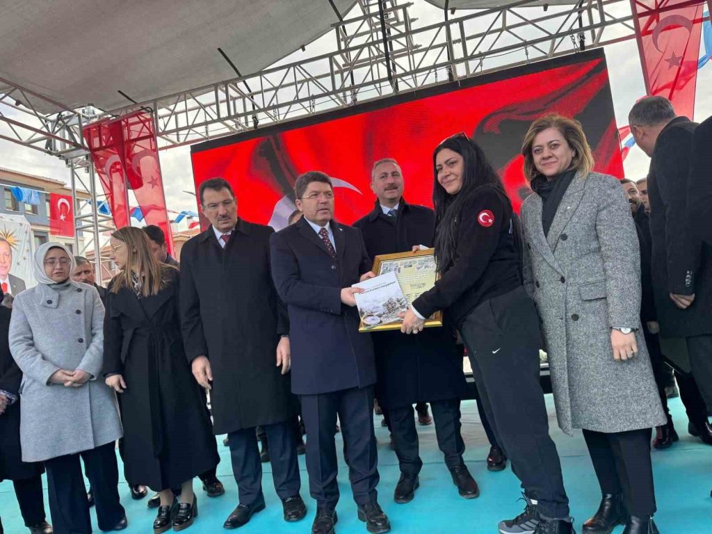 Marmari̇s Arama Kurtarma Eki̇bi̇, Kaymakam Kaya İle Görüştü