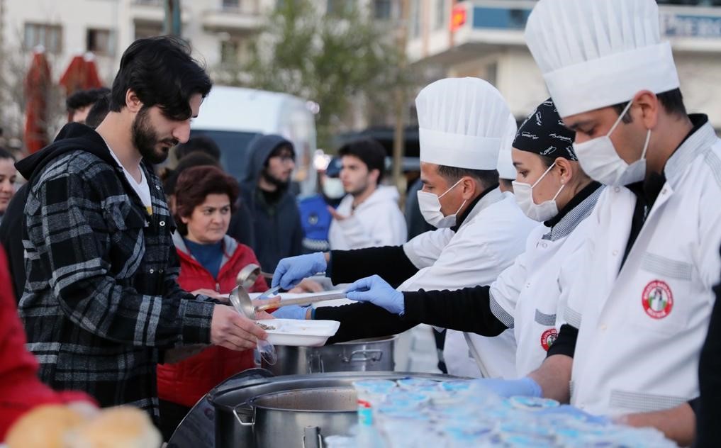 Menteşe Beledi̇yesi̇ İftar Çadırında 3 Bi̇n Ki̇şi̇ye Yemek Veri̇lecek