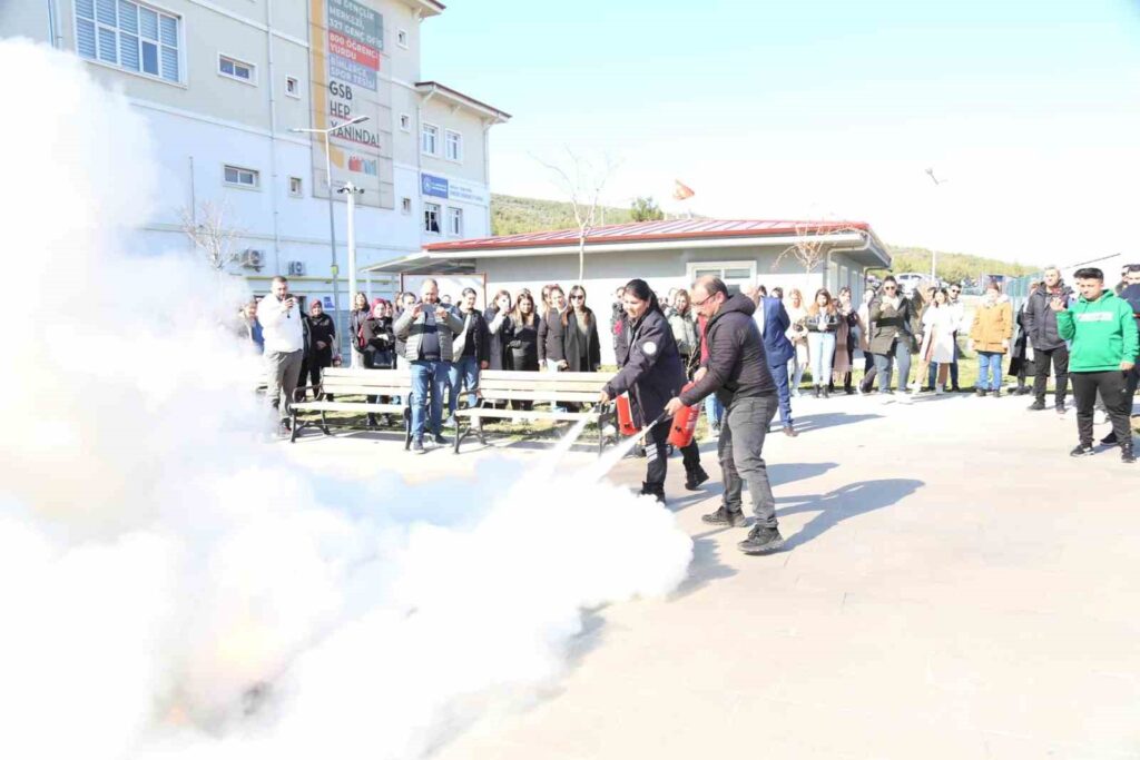 Muğla Gençli̇k Ve Spor İl Müdürlüğünden Yangın Ve Aci̇l Durum Seferberli̇ği̇