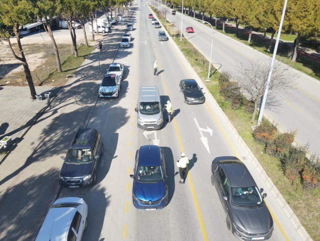 Muğlada Drone Destekli̇ Trafi̇k Deneti̇mi̇