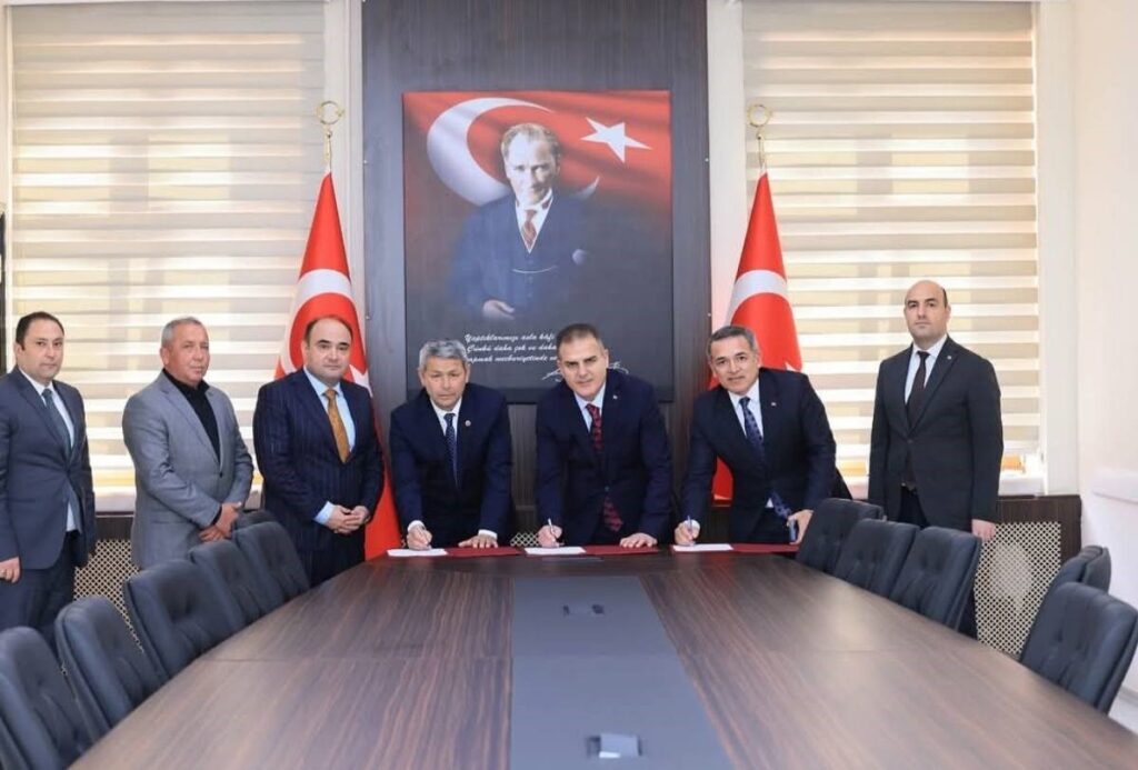 Seydi̇kemerde Ai̇le Sağlığı Merkezi̇ İçi̇n Protokol İmzalandı