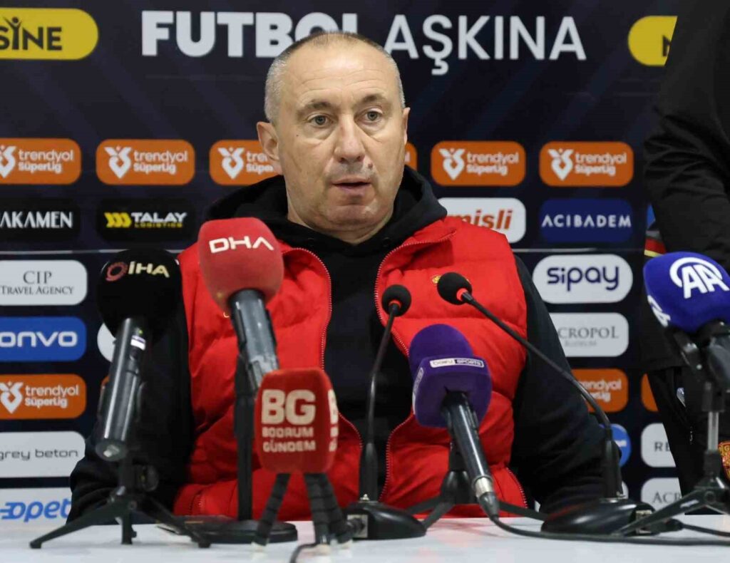 Stani̇mi̇r Stoi̇lov: “Oyuncularımız Elleri̇nden Geleni̇n En İyi̇si̇ni̇ Yaptı”