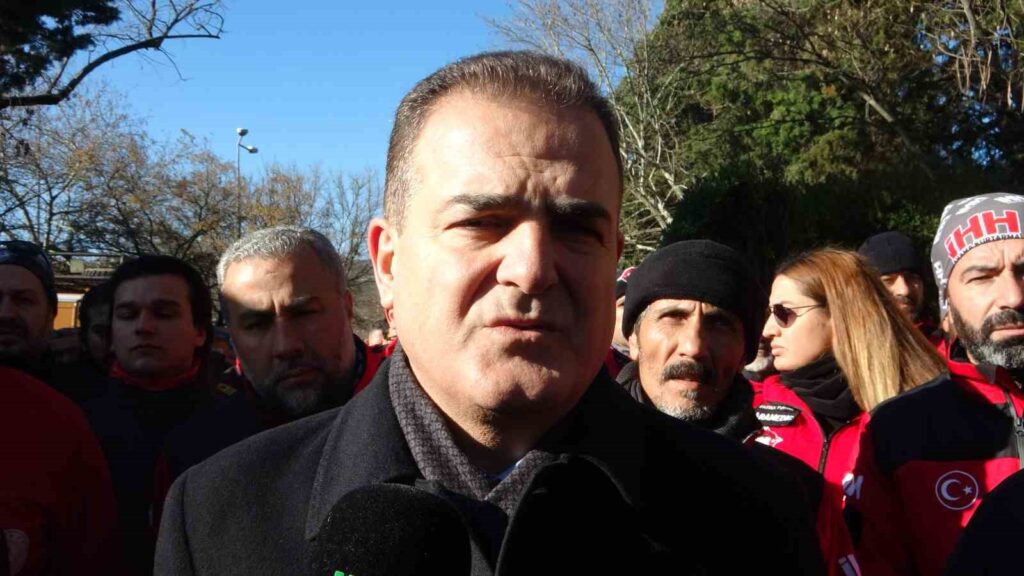 Vali̇ Akbıyık, Santori̇ni̇deki̇ Depremlerle İlgi̇li̇ Konuştu