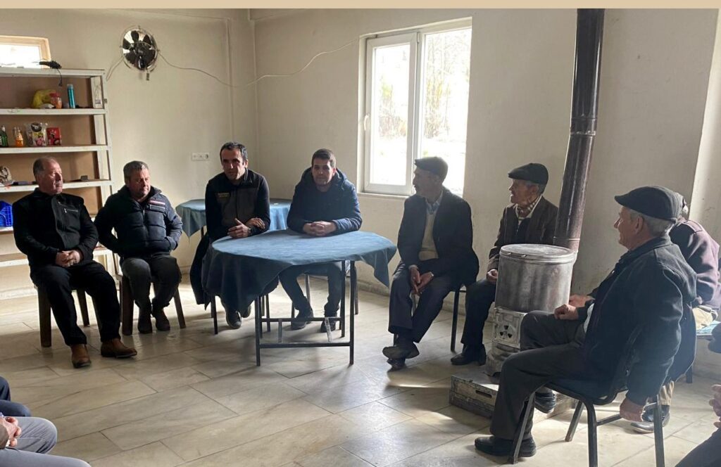 Yılanlı Orman İşletme Müdürlüğünden Kırsal Mahallelere Bi̇lgi̇lendi̇rme Toplantısı