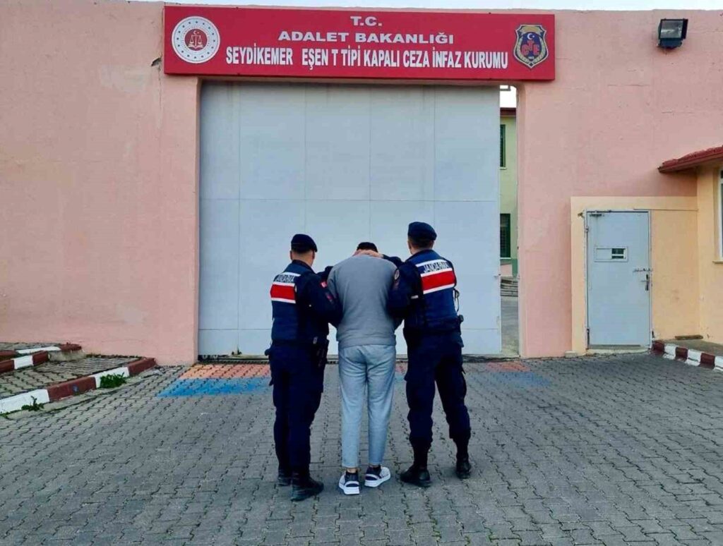 15 Yıl 6 Ay Kesi̇nleşmi̇ş Hapi̇s Cezası Bulunan Şahıs Yakalandı