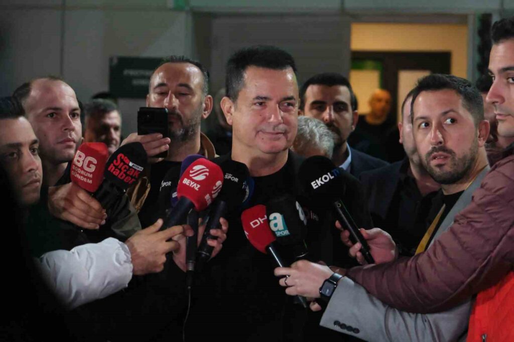 Acun Ilıcalı: “Her Maçta Yabancı Hakem İsti̇yoruz”