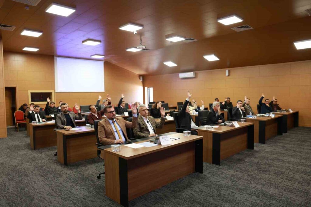 Armutalanın Yeni̇ İmar Planlarıyla İlgi̇li̇ İti̇razlar Görüşüldü