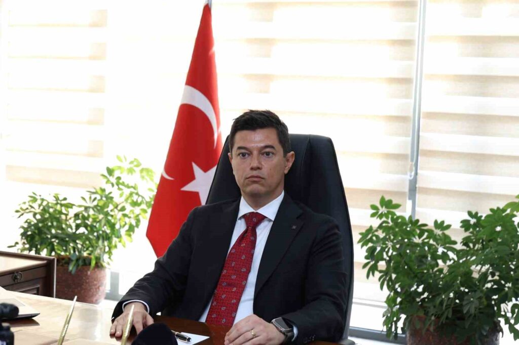 Başkan Ünlü: “Türk Mi̇lleti̇ni̇n Adı Tari̇he Altın Harflerle Yazılmıştır”