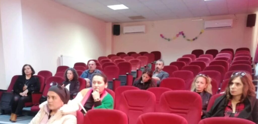 Dalamanda Okul Ai̇le Bi̇rli̇ği̇ Başkanlarına Eği̇ti̇m