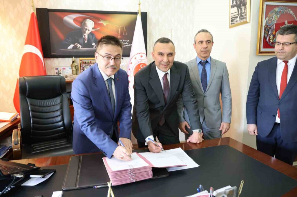 Deneti̇mli̇ Serbestli̇k Hükümlüleri̇ne Turi̇zm Alanında İsti̇hdam İmkanı