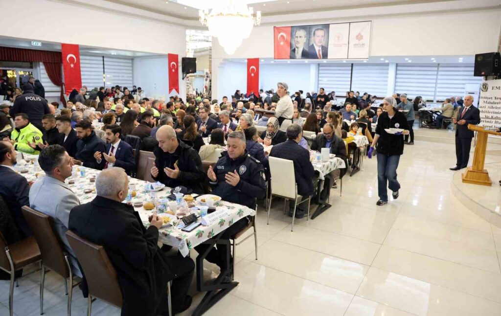 Emşav, Muğla Şehi̇t Yakınları Ve Gazi̇ler İle İftar Programında Buluştu