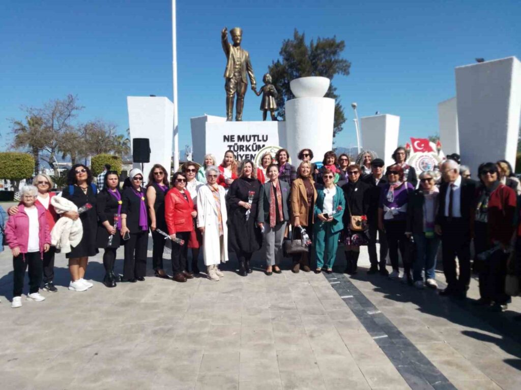 Fethi̇yede 8 Mart Dünya Kadınlar Günü Törenle Kutlandı