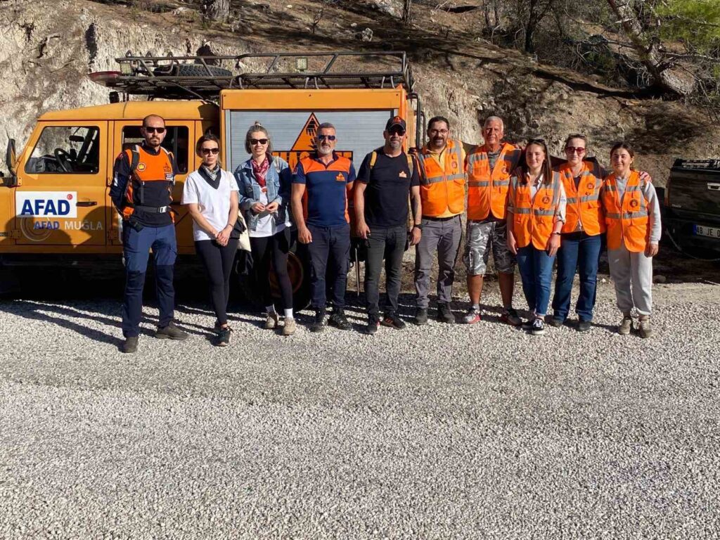 Fethi̇yede Doğa Yürüyüşünde Kaybolan 2 Kadın Kurtarıldı