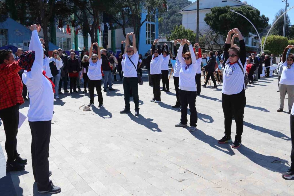 Fethi̇yede Yaşlılara Saygı Haftası Etki̇nli̇kleri̇ Düzenlendi̇