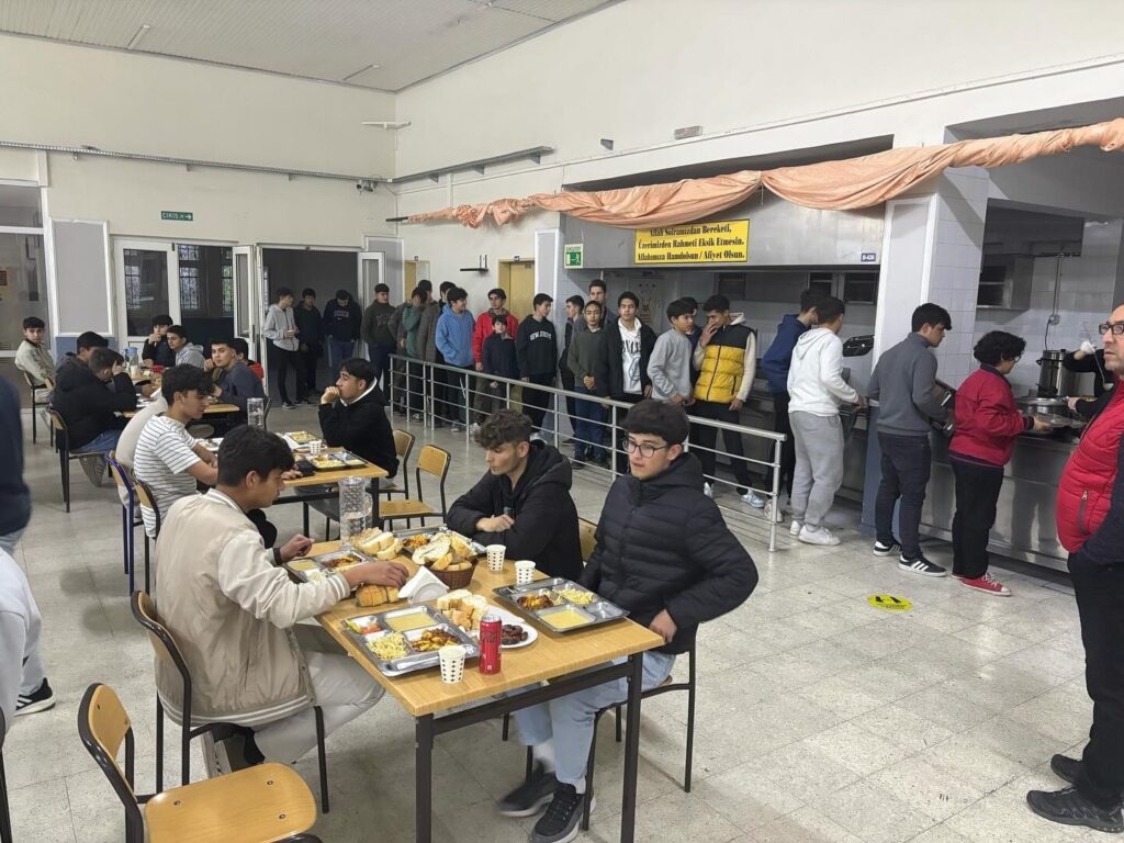Kaymakam Ertaş, Li̇sede İftar Programına Katıldı