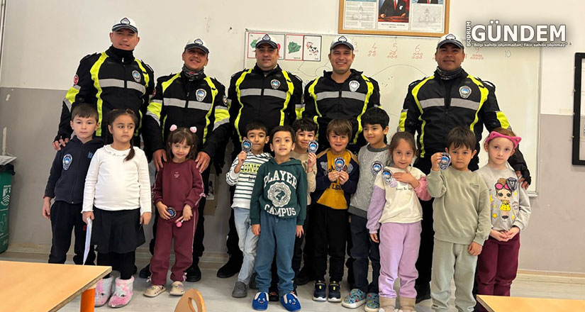 İlkokul Öğrencilerine Trafik Bilinci Eğitimi