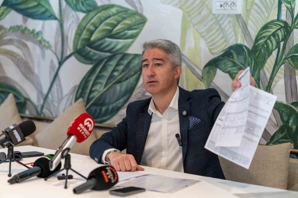 Marmari̇s Eski̇ Beledi̇ye Başkanı Oktaydan Si̇npaş Açıklaması