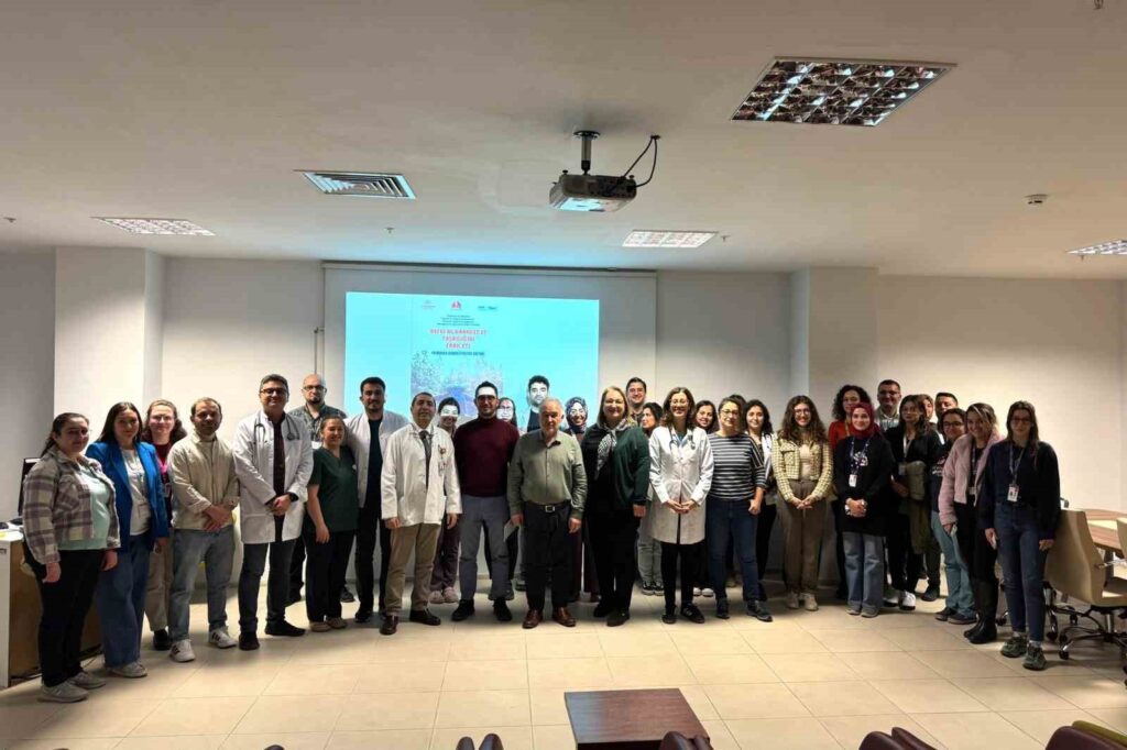 Meahta Pulmoner Rehabi̇li̇tasyon Temelleri̇ Eği̇ti̇mi̇ Veri̇ldi̇