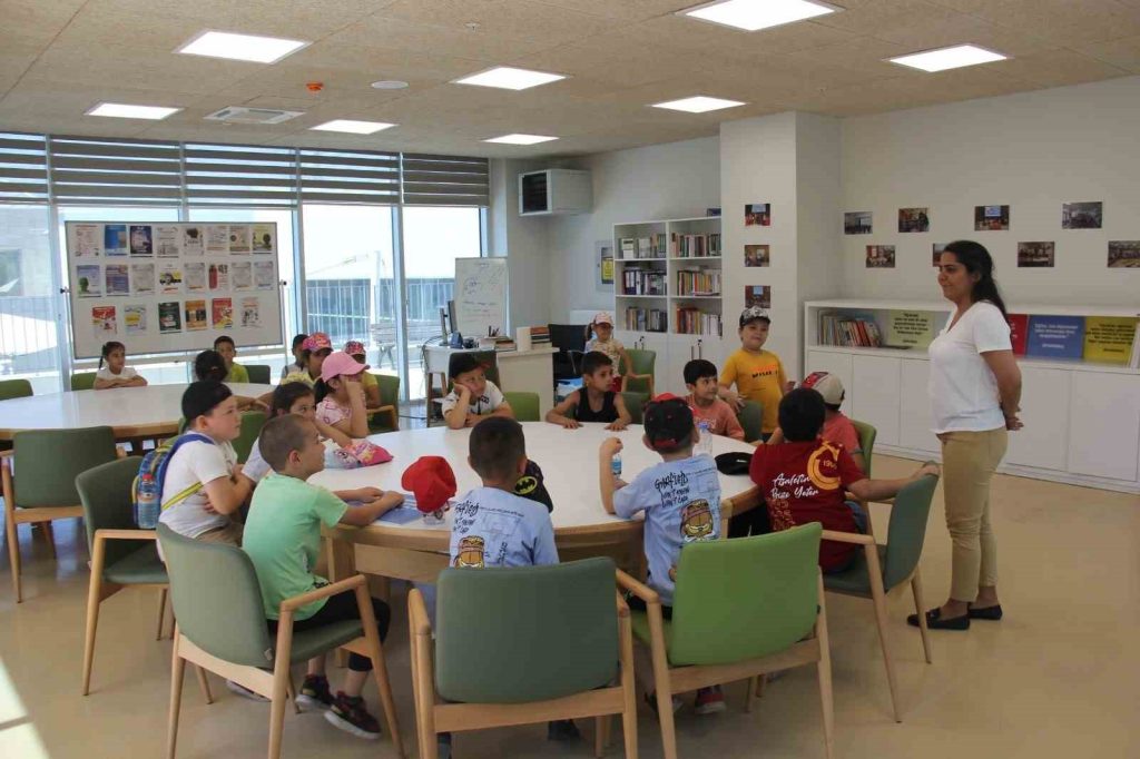 Muğla Felsefe Ve Yaşam Akademi̇si̇ Faali̇yetleri̇ni̇ Sürdürüyor