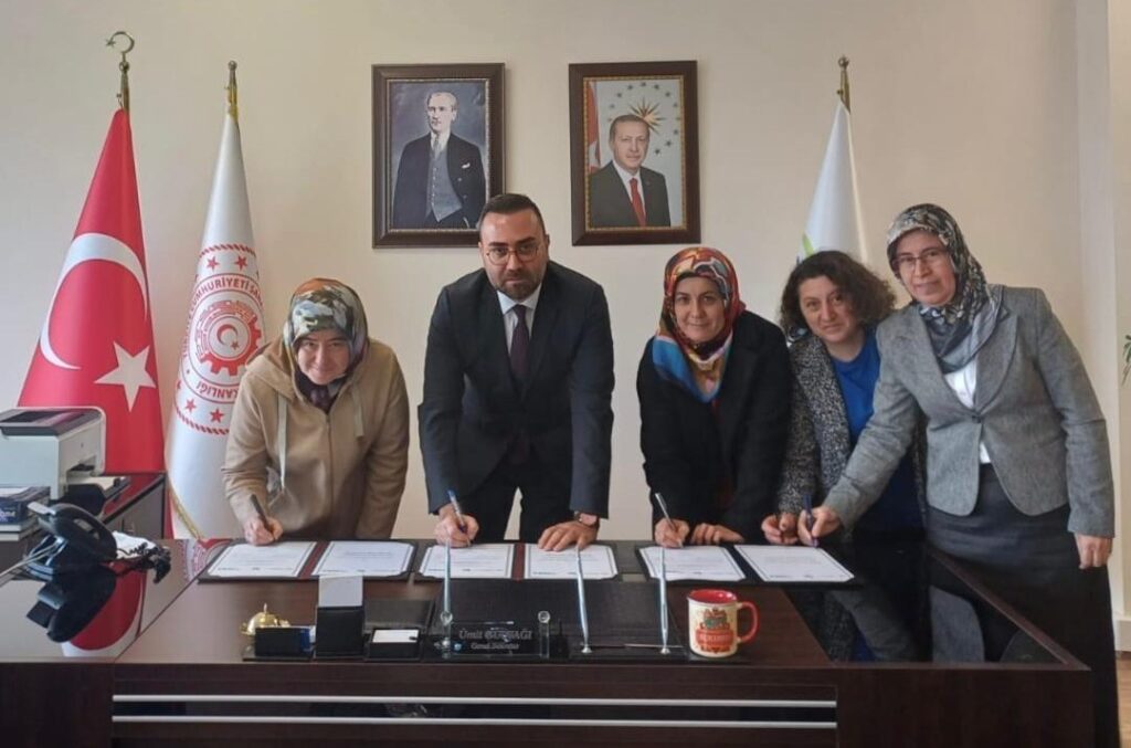 Muğla Kavaklıderede Kadınların Gücüyle Yerel Üreti̇m Canlanıyor