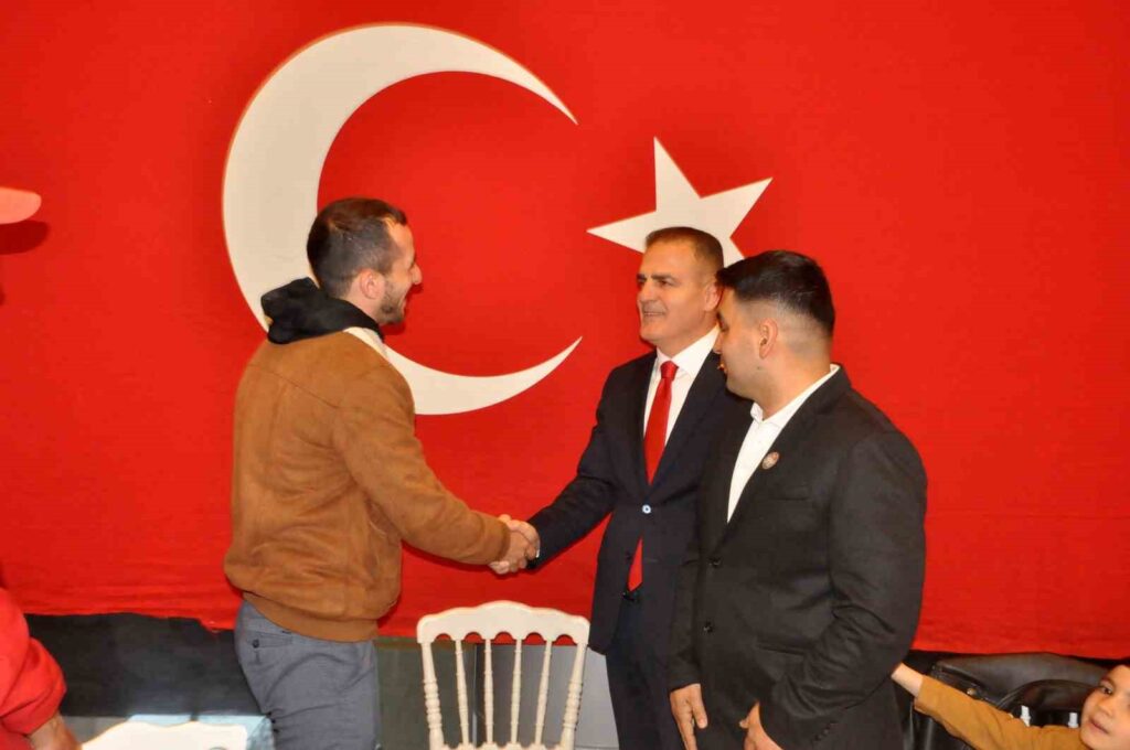 Muğla Vali̇si̇ Akbıyık, Şehi̇t Yakınları Ve Gazi̇ler İle İftarda Buluştu