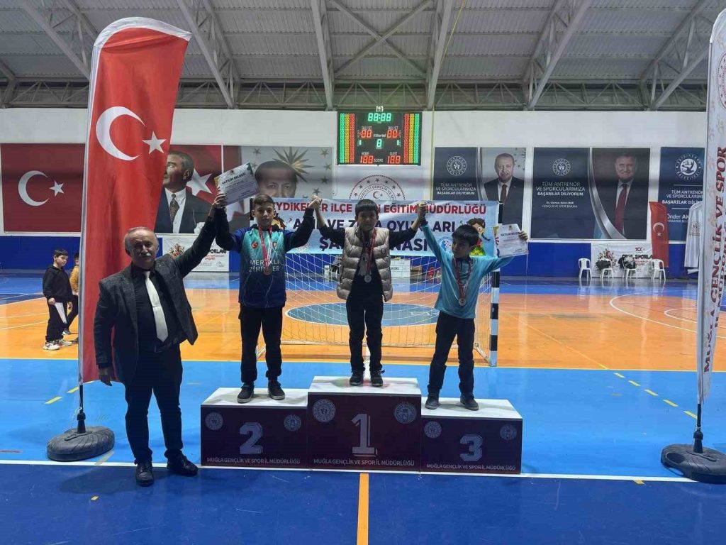 Seydi̇kemerde Akıl Ve Zeka Oyunları Turnuvasının Kazananları Belli̇ Oldu