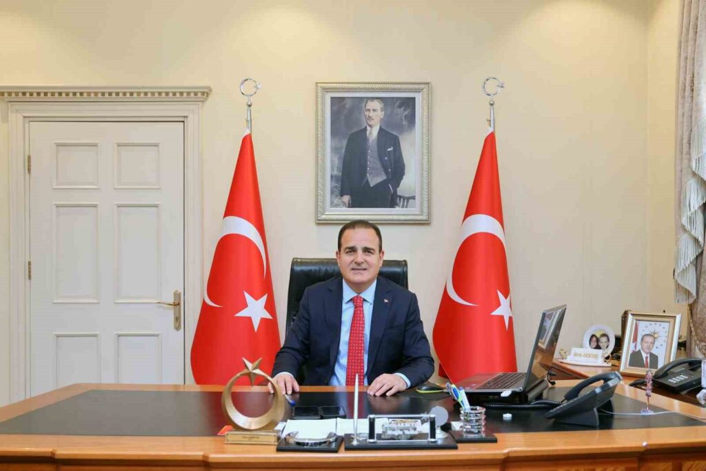Vali̇ Akbıyık’ın 8 Mart Dünya Kadınlar Günü Mesajı