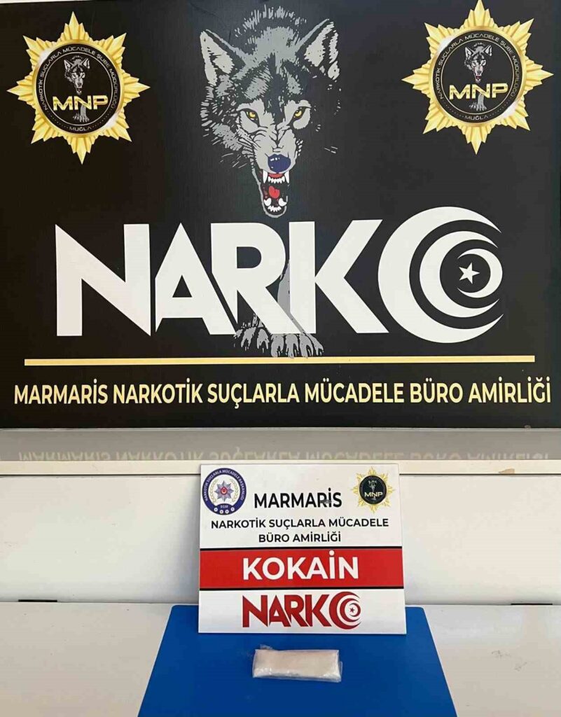 Zehi̇r Taci̇ri̇ni̇ Marmari̇s Poli̇si̇ni̇n Di̇kkati̇ Yakalattı