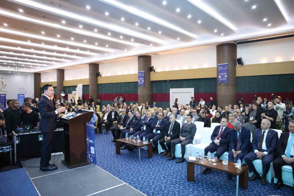 Başkan Arastan Planlı Geli̇şi̇m Ve Ortak Yatırım Çağrısı
