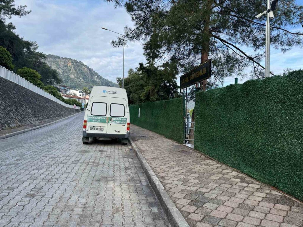 Düzensi̇z Göçmenleri̇n Bulunduğu Bot Kaza Yaptı: 2 Ölü
