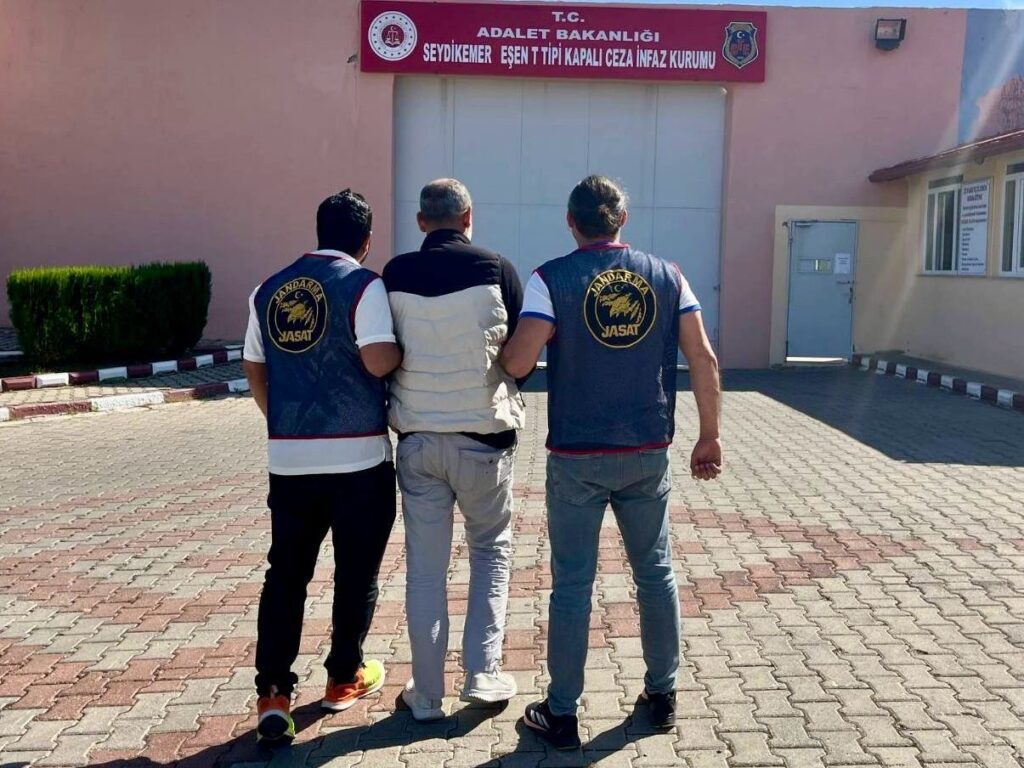 Fethi̇yede 11 Yıl, 9 Ay Cezası Bulunan Şahıs Yakalandı
