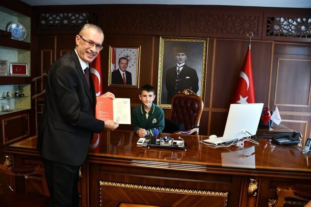 Fethi̇yede Kaymakamlık Koltuğunu Öğrenci̇ler Devraldı