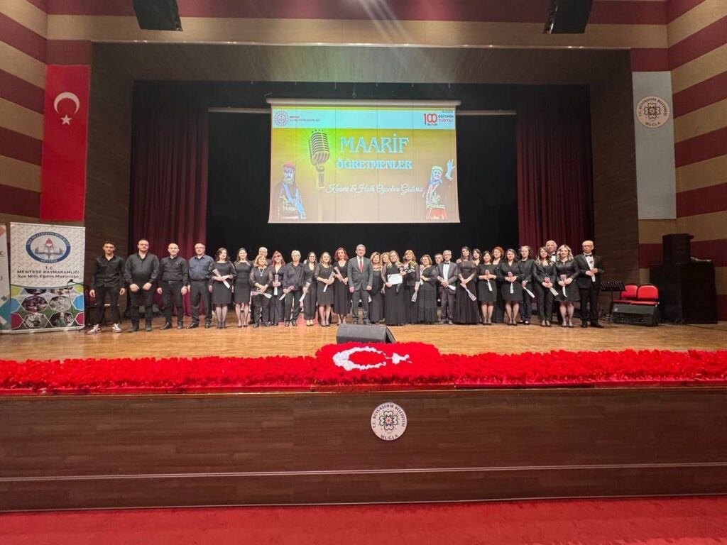 Maari̇f Öğretmenler Konseri̇ Ve Halk Oyunları Gösteri̇si̇ Beğeni̇ Topladı