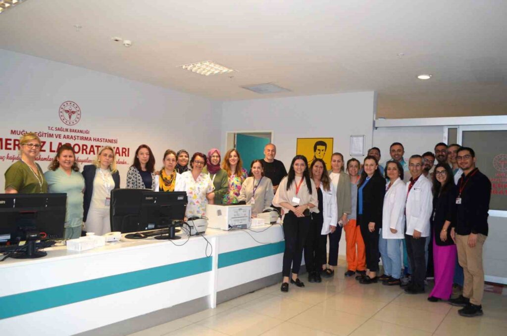 Muğla Eahta ‘Tıbbi̇ Laboratuvar Çalışanları Haftası Kutlandı