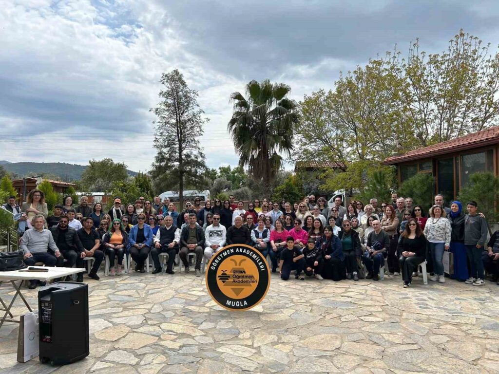 Muğla Öğretmen Akademi̇leri̇, Zeybek Ve Yörük Kültürüyle Buluştu