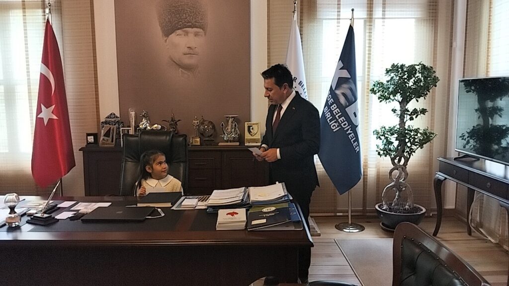 Muğlada Başkanlık Koltuğu Çocuklara Emanet