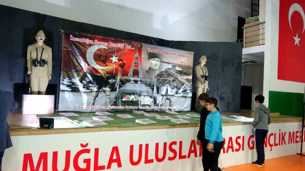 Muğlada Çanakkale 1915 Gezi̇ci̇ Müzesi̇ Zi̇yarete Açıldı