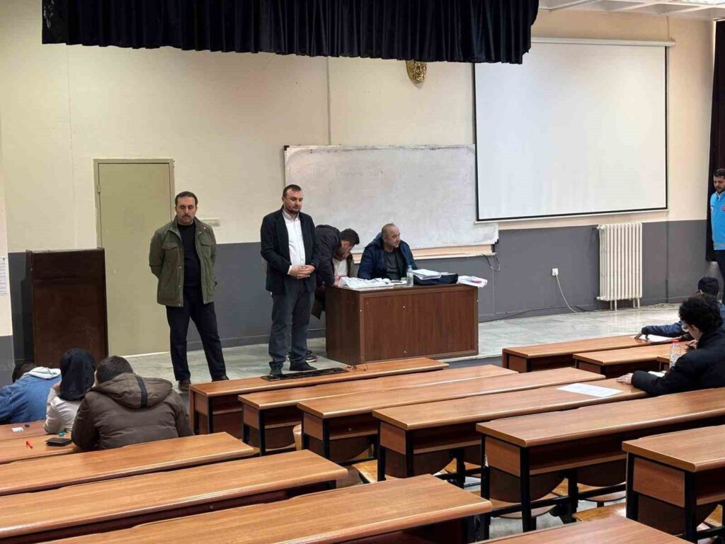 Muğlada Gençli̇k Yarışması Yoğun İlgi̇ Gördü