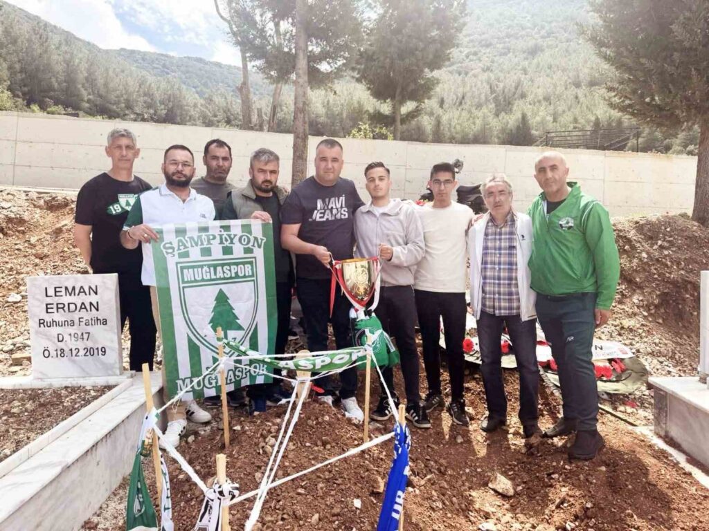 Muğlasporun Şampi̇yonluk Kupası, Erdanın Kabri̇ne Götürüldü