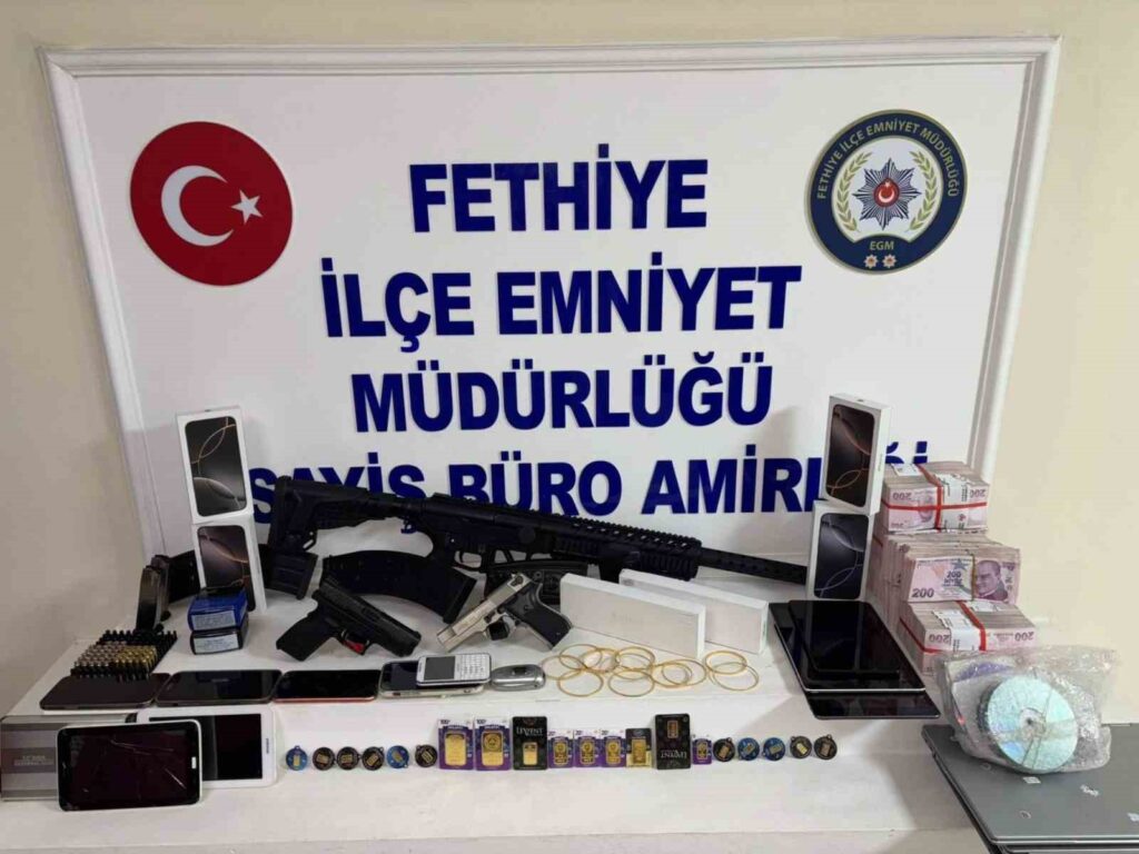 Fethi̇yede Dolandırıcılık Şüpheli̇si̇ Yakalandı