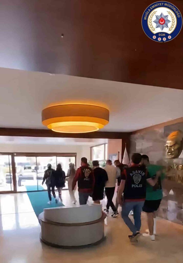 Fethi̇yede Suç Örgütleri̇ne Yöneli̇k Operasyon: 11 Gözaltı, 4 Tutuklama