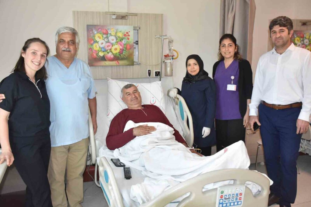 Safra Kesesi̇nden 491 Taş Çıktı