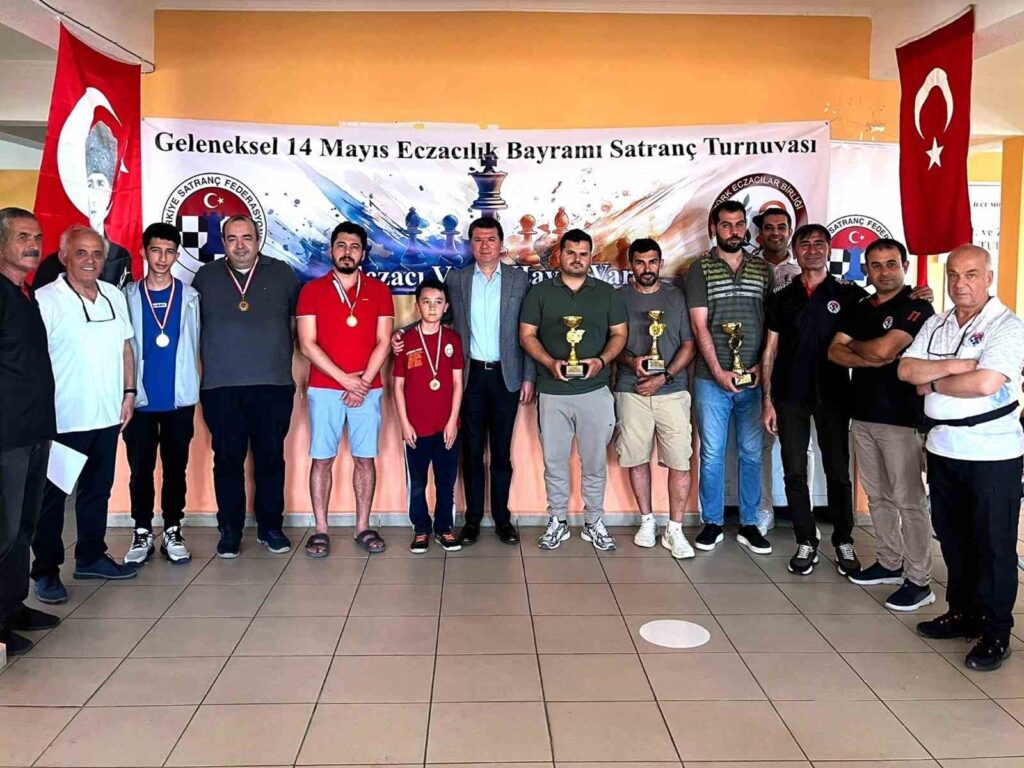 Köyceği̇zdeki̇ Satranç Turnuvası, Kıyasıya Mücadeleye Sahne Oldu