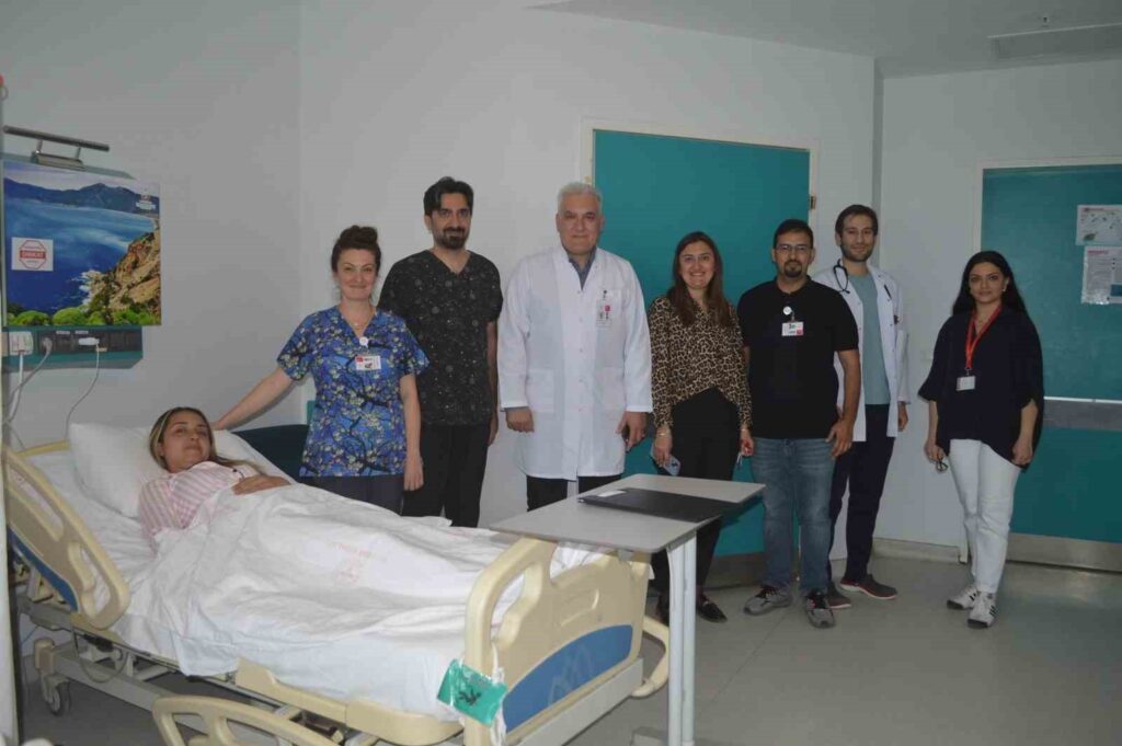 Meahta Pelvi̇k Konjesyon Sendromuna Gi̇ri̇şi̇msel Radyoloji̇k Müdahale Gerçekleşti̇ri̇ldi̇