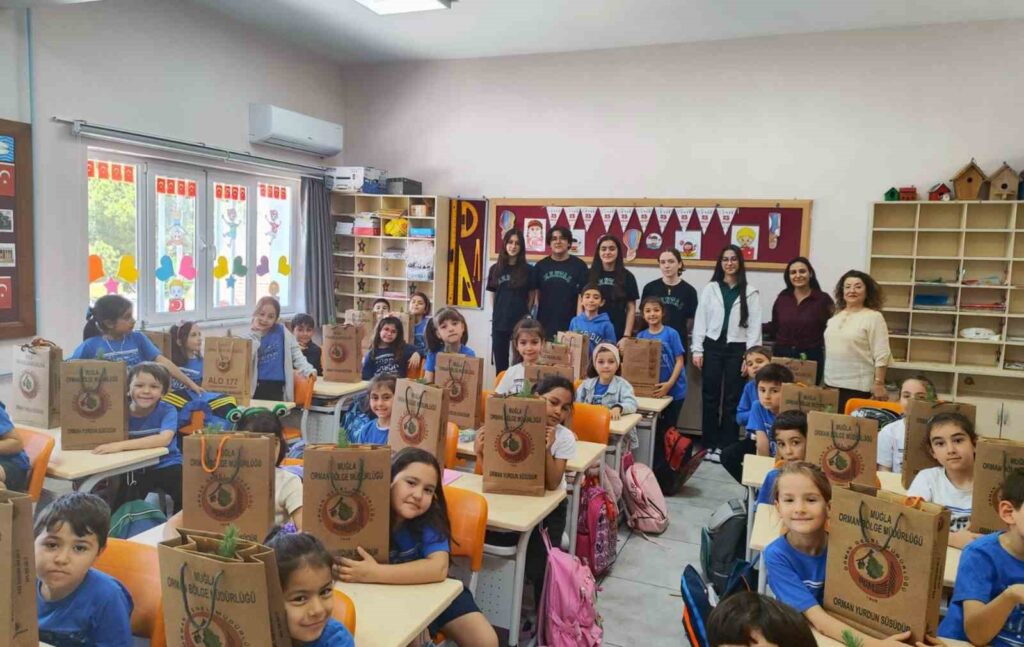 Mi̇ni̇k Kalplere Doğa Sevgi̇si̇ Aşılandı