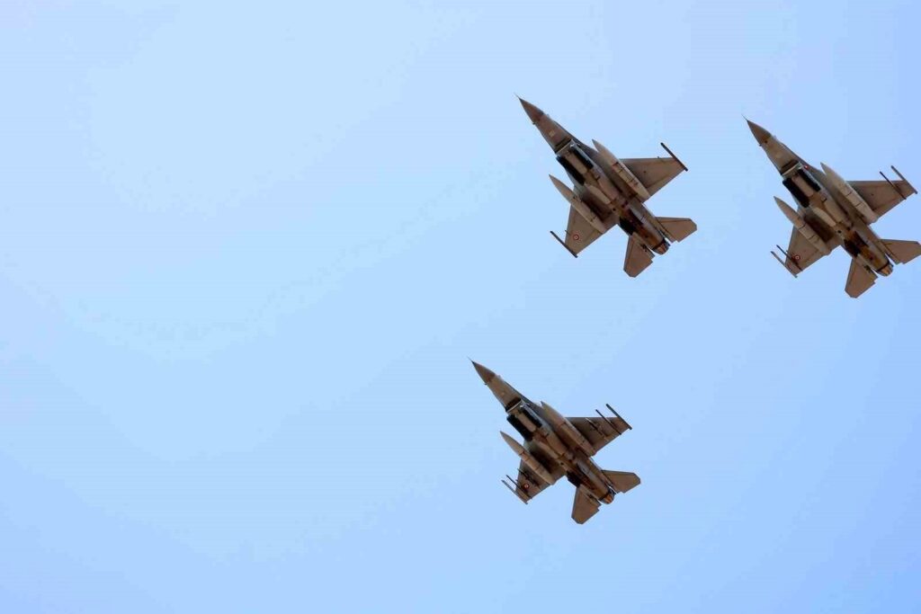 Muğlada 19 Mayıs Coşkusu F-16Ların Gösteri̇si̇yle Başladı