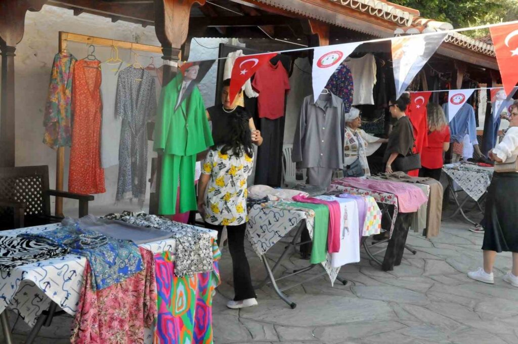 Muğlada Kursi̇yerlerden El Emeği̇ Sergi̇si̇