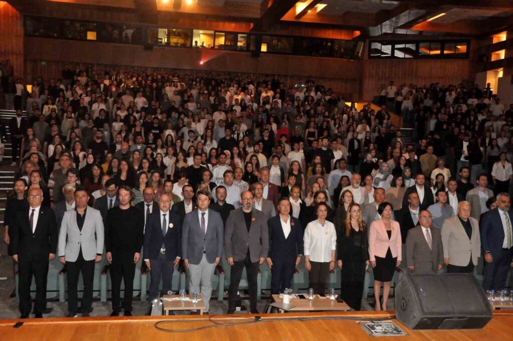 Muğlalı Gençleri̇n Yüzde 58İ Muğla Dışında Yaşamak İsti̇yor